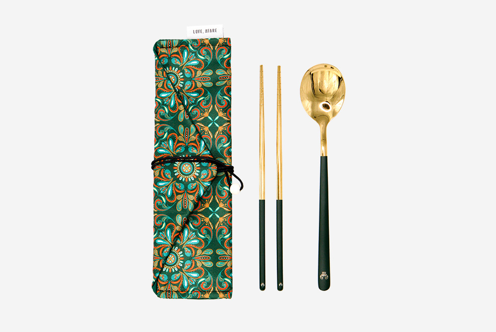 Love, Afare Cutlery Set Green – Stylish and reusable cutlery that comes with a spoon and a pair of chopsticks wrapped in a compact and vibrant Peranakan-inspired cloth pouch for eco-friendly dining.